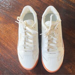 Puma White and Light Blue Sneakers with brown Soles W8.5